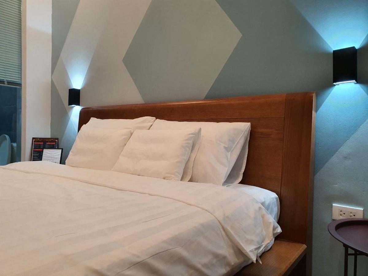 Tulip Homestay Ha Long Exterior photo